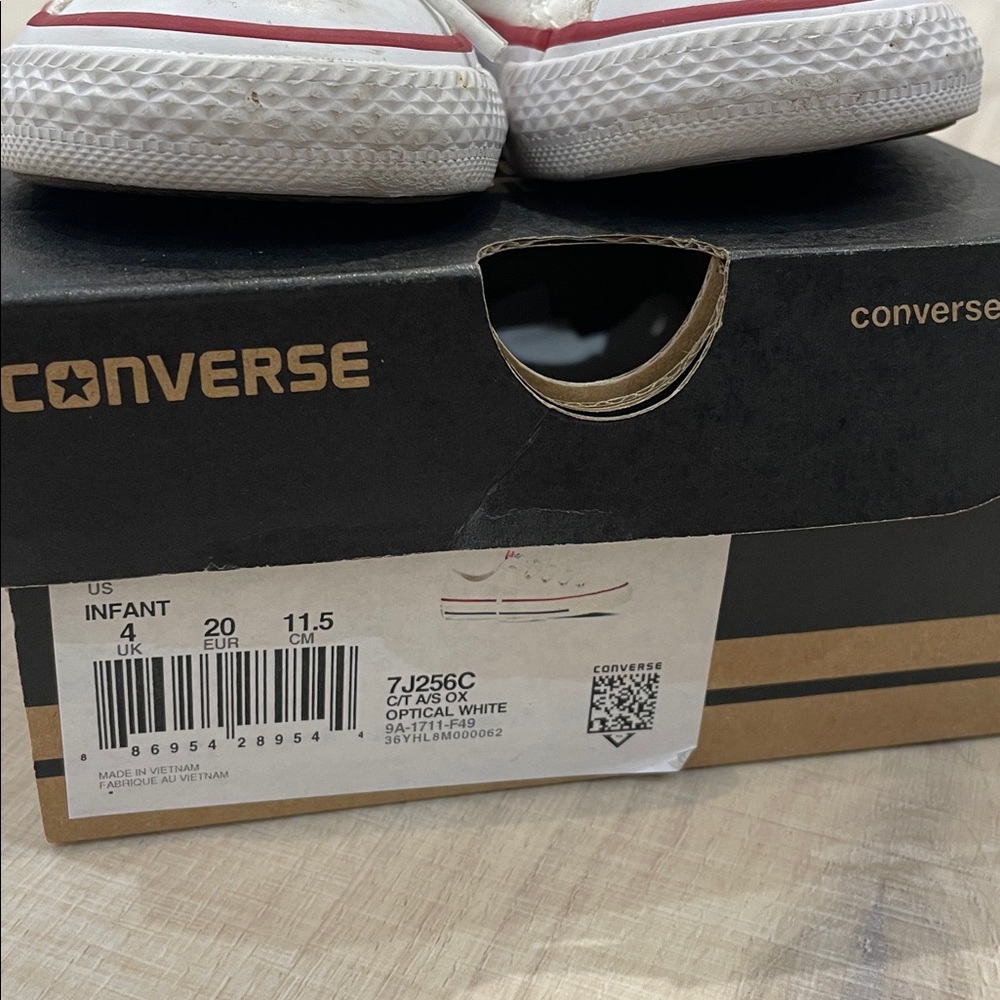 4T Converse Infant White Sneakers with Red and Blue Stripes - Picture 2 of 7